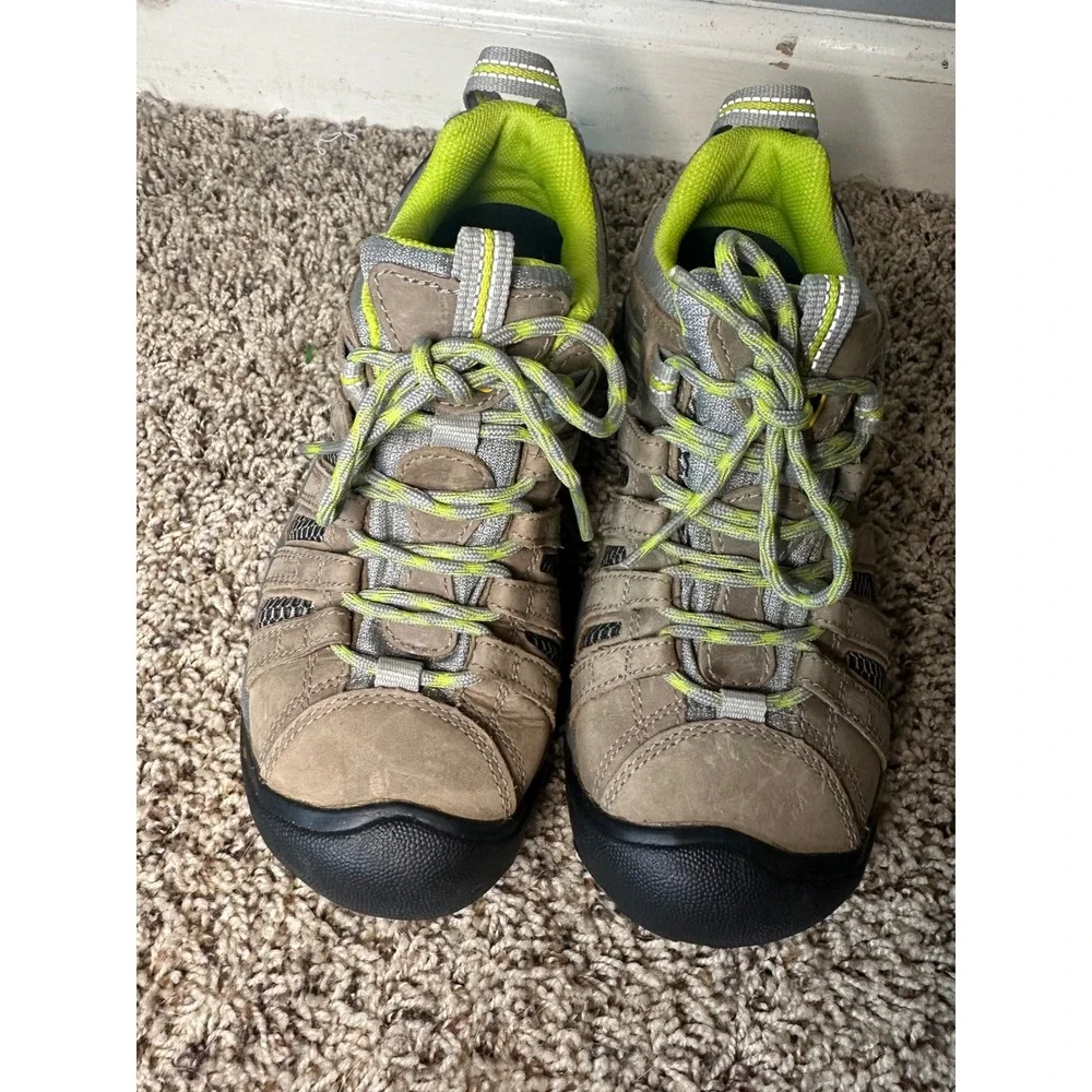 Keen Voyageur Hiking Shoes Womens US 7 EU 37.5 Shitake Lime Green Low Top Trail